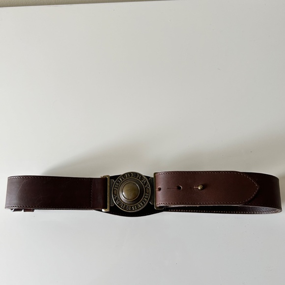 Burberry Logo Belt. Brown color, Size S (28"). Authentic. New. - Picture 4 of 16
